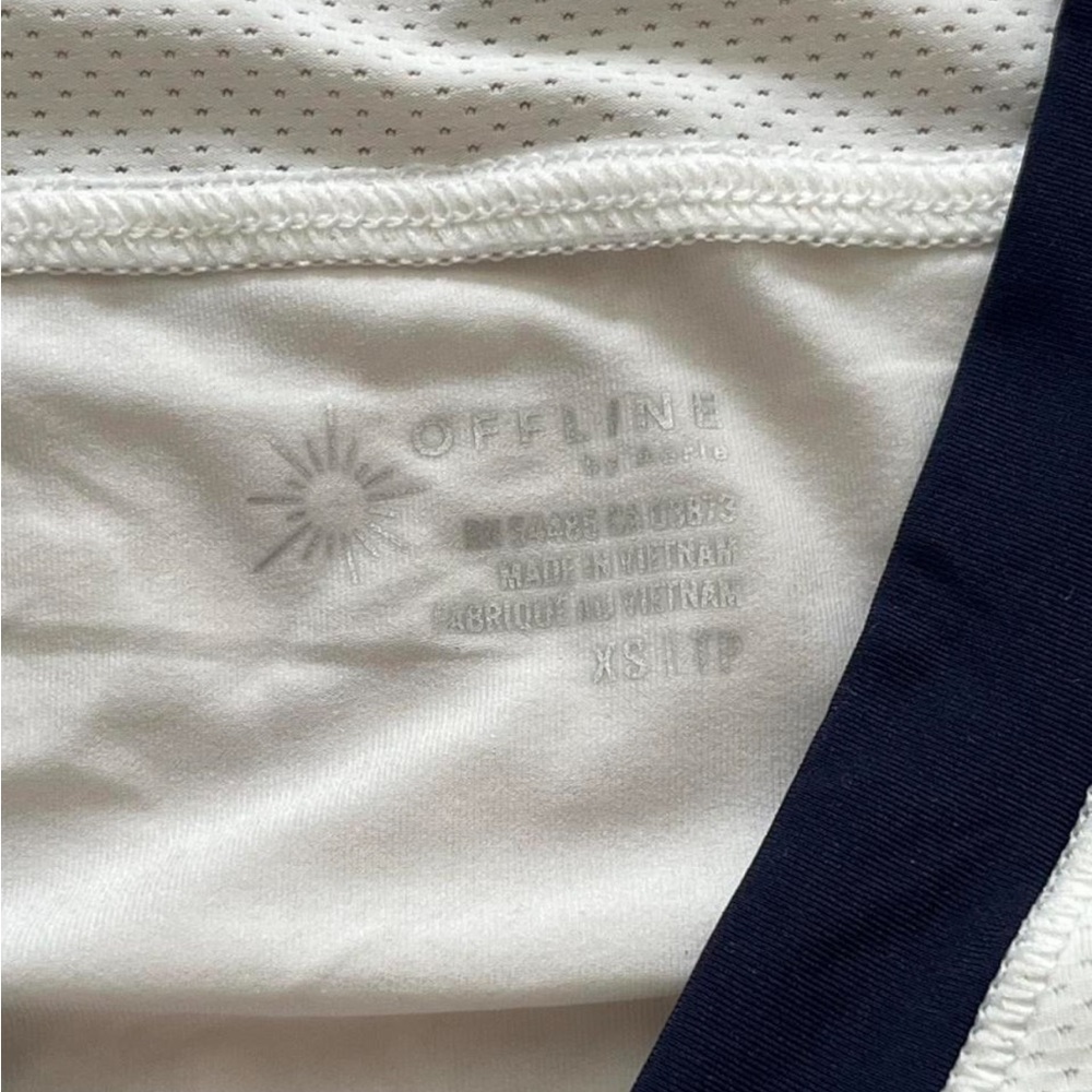 NWT OFFLINE by Aerie Cropped Jersey V-Neck Top XS Sporty Varsity White - Picture 2 of 6
